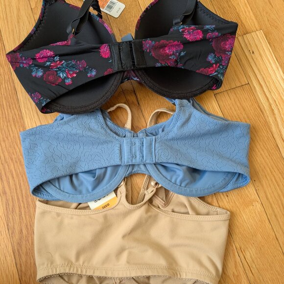 Wacoal and Natori Bras 3 pack - 32 DD - NWT - Picture 3 of 3